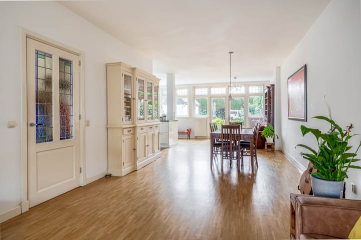 Foto 11 van Adrianalaan 293