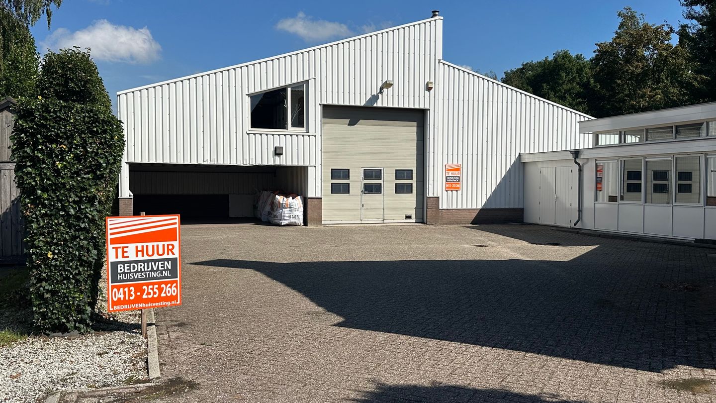 View photo 1 of Kloosterstraat 38