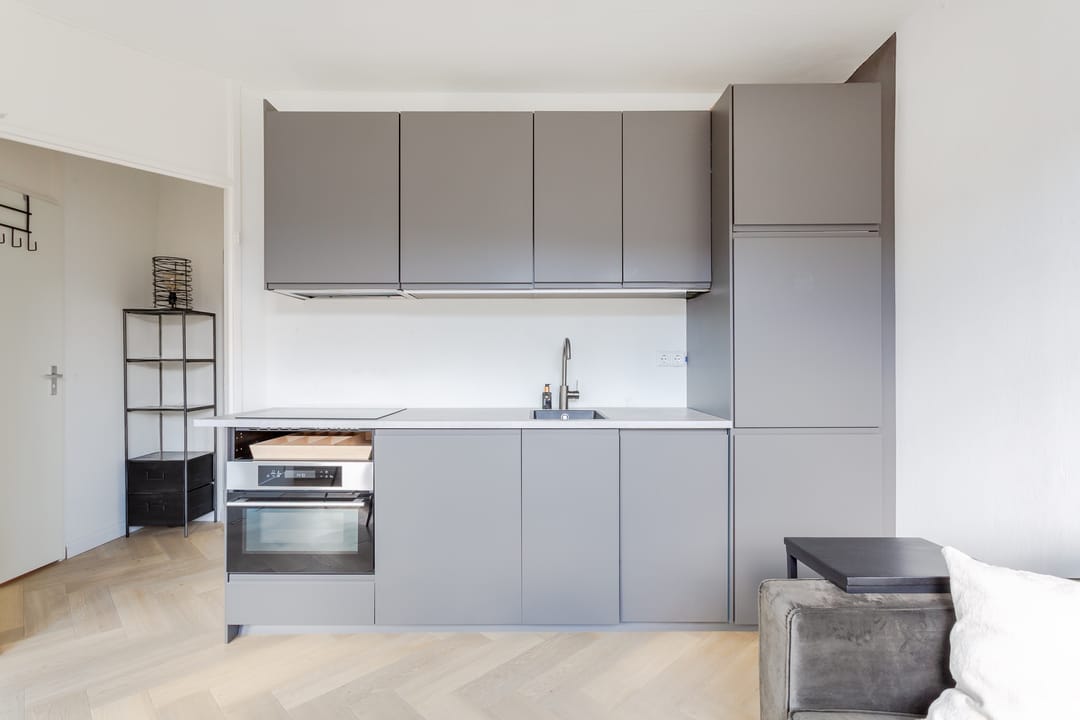 Photo 2 of Minahassastraat 22-D