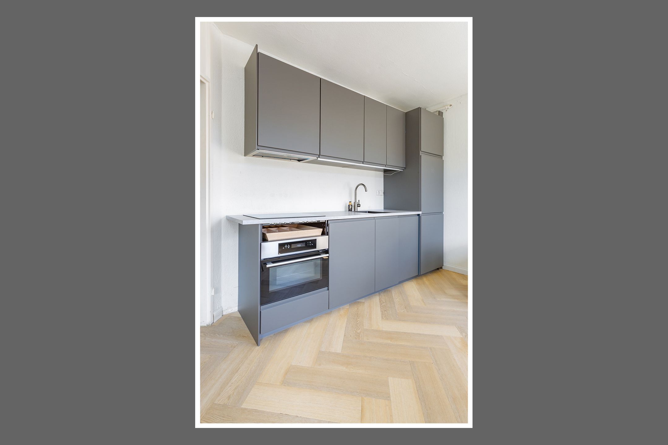 Photo 6 of Minahassastraat 22-D