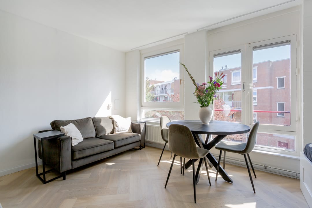 Photo 1 of Minahassastraat 22-D