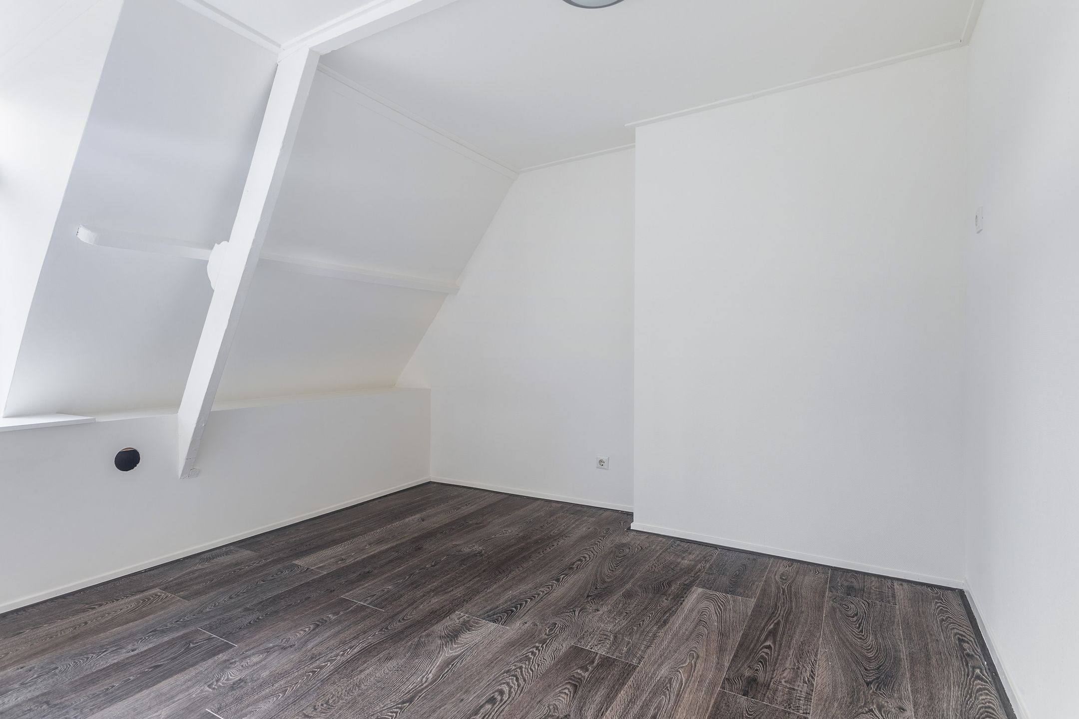 Photo 18 of Jan van de Capellestraat 4