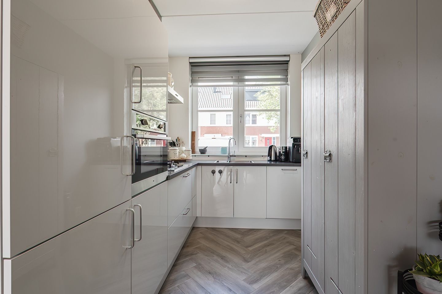 Photo 5 of Riek van Haarenstraat 14