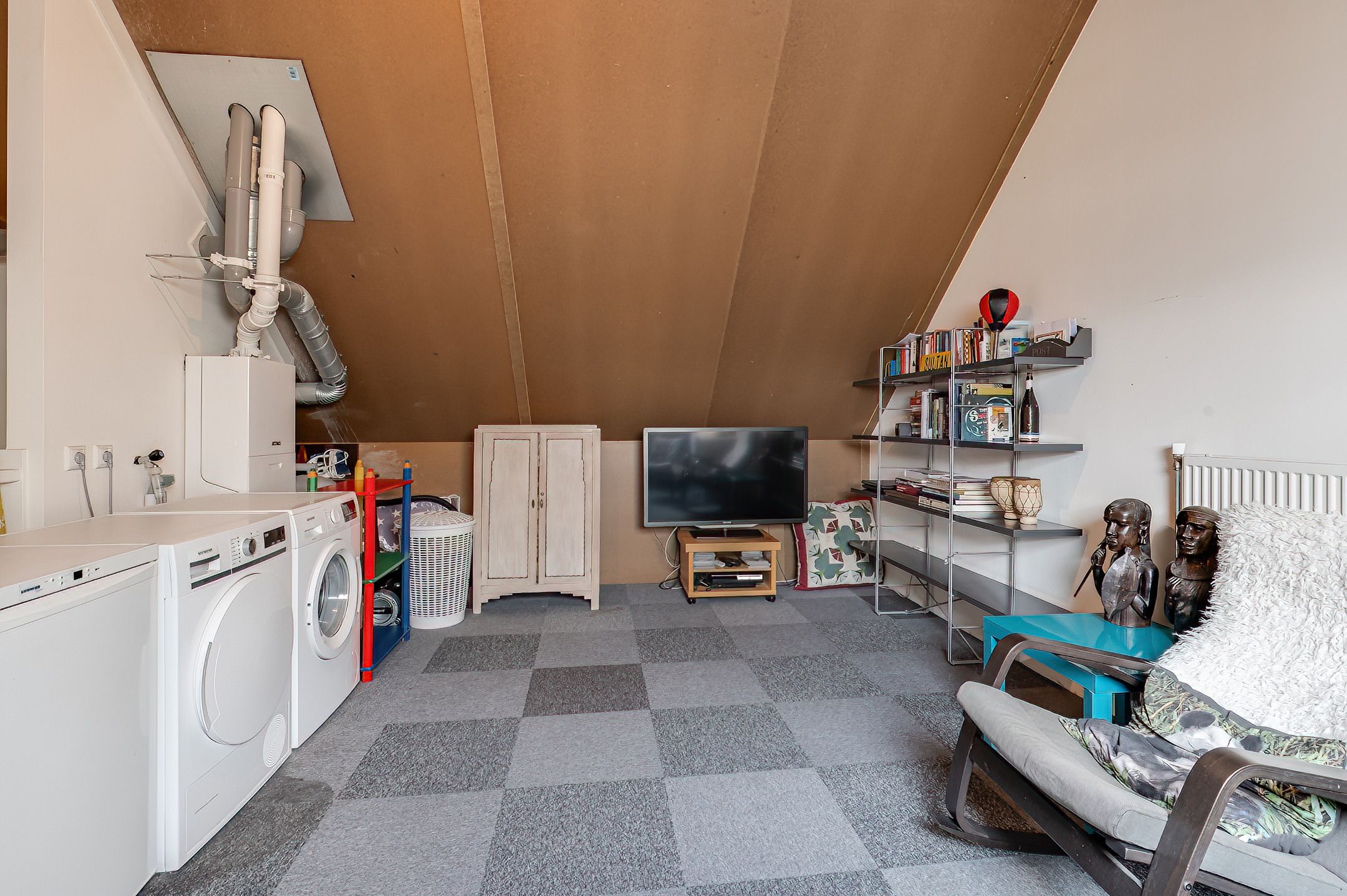 Photo 24 of Riek van Haarenstraat 14