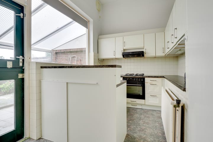 Photo 17 of Ambachtsheerelaan 11