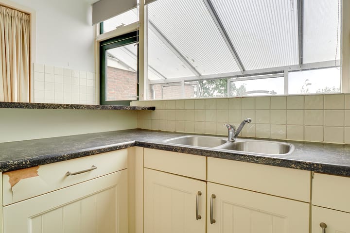 Photo 21 of Ambachtsheerelaan 11