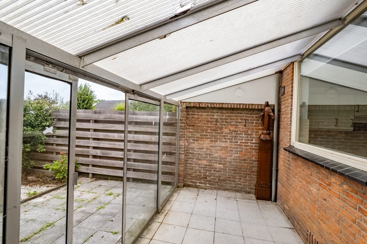 Photo 23 of Ambachtsheerelaan 11