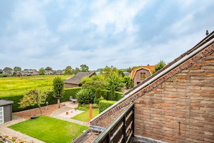 Photo 36 of Ambachtsheerelaan 11