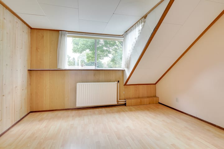 Photo 38 of Ambachtsheerelaan 11