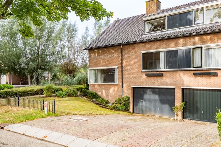 Photo 50 of Ambachtsheerelaan 11