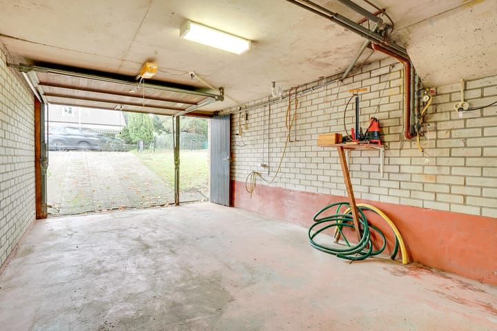 Photo 51 of Ambachtsheerelaan 11