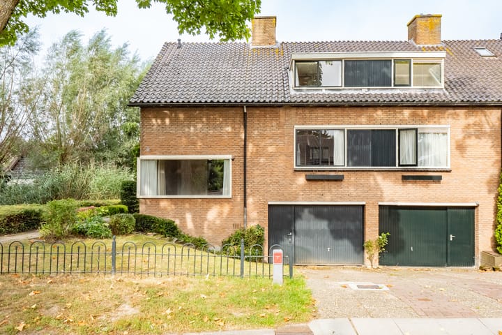 Photo 55 of Ambachtsheerelaan 11