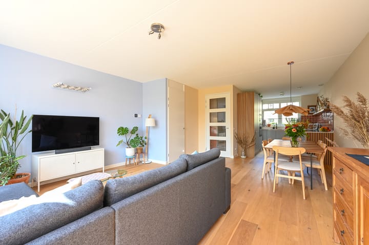 Foto 19 van Markgraaflaan 128