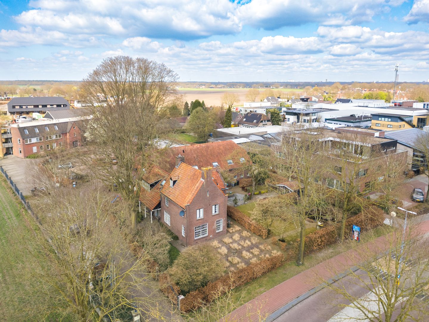 View photo 4 of Alphenseweg 4
