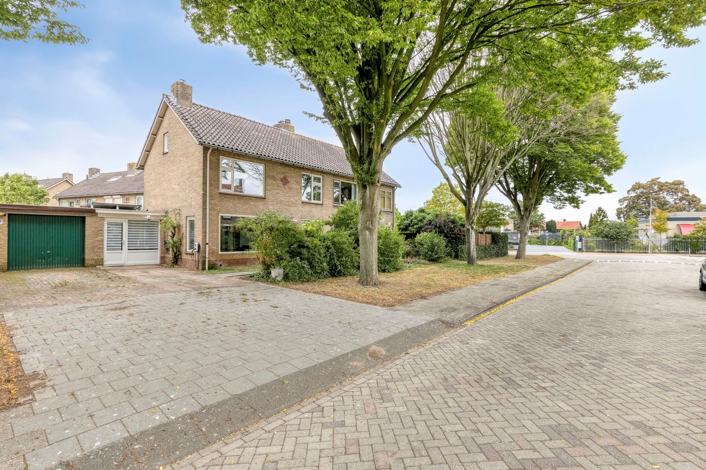 Foto 5 van Burgemeester Van Altenastraat 6