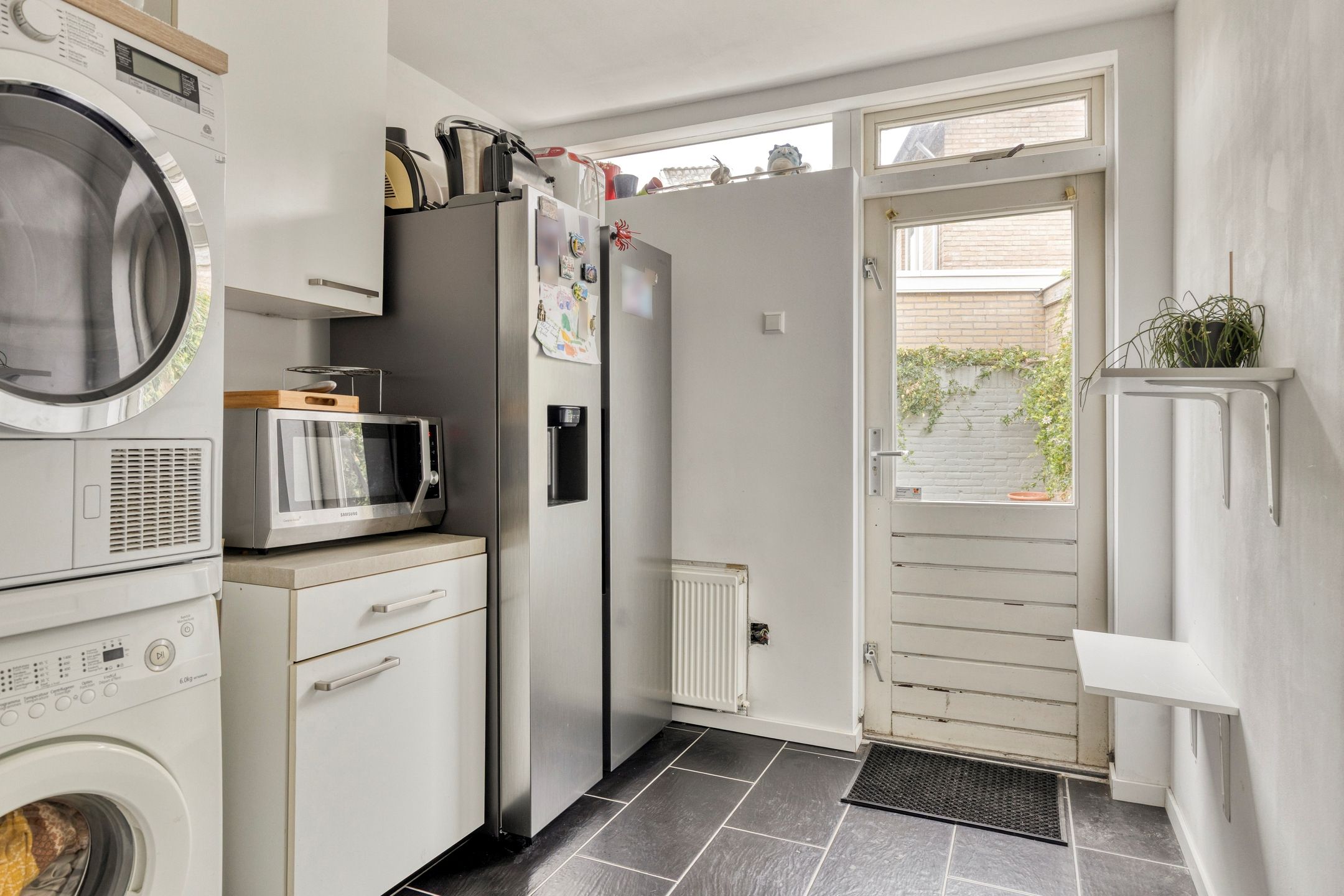 Foto 21 van Burgemeester Van Altenastraat 6