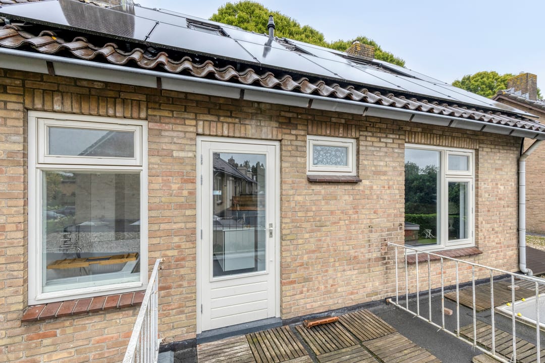 Foto 47 van Burgemeester Van Altenastraat 6