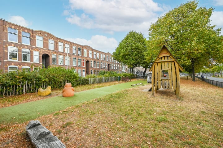 Foto 26 van Loosduinseweg 951