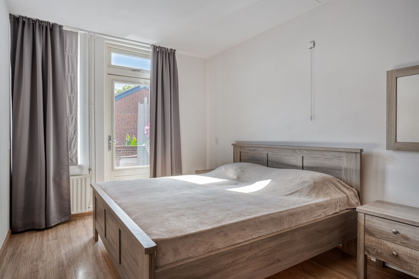 Foto 4 van Van Vegcheltstraat 17