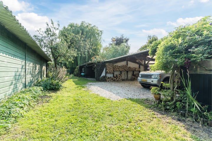 Foto 65 van Waalbandijk 114