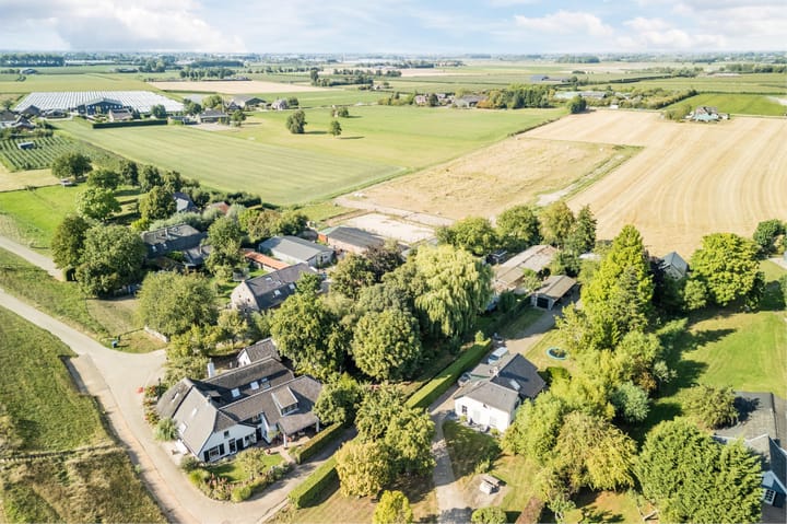 Foto 75 van Waalbandijk 114