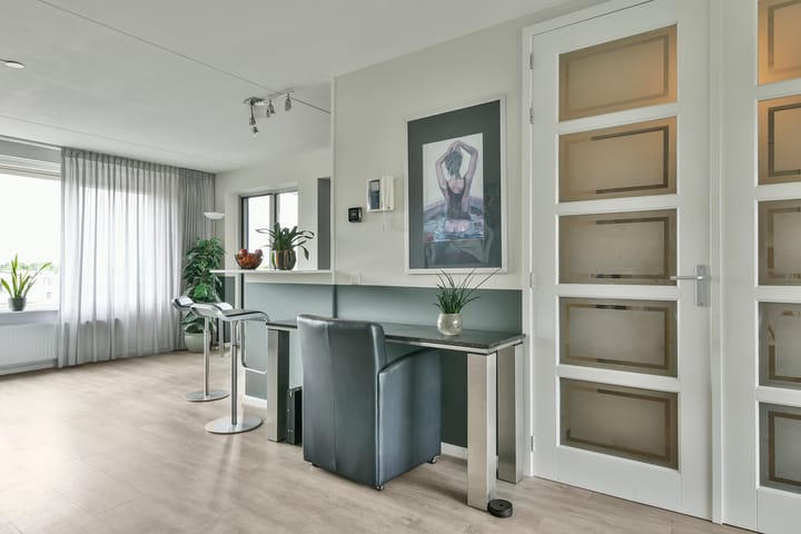 Foto 17 van Femina Mullerstraat 283