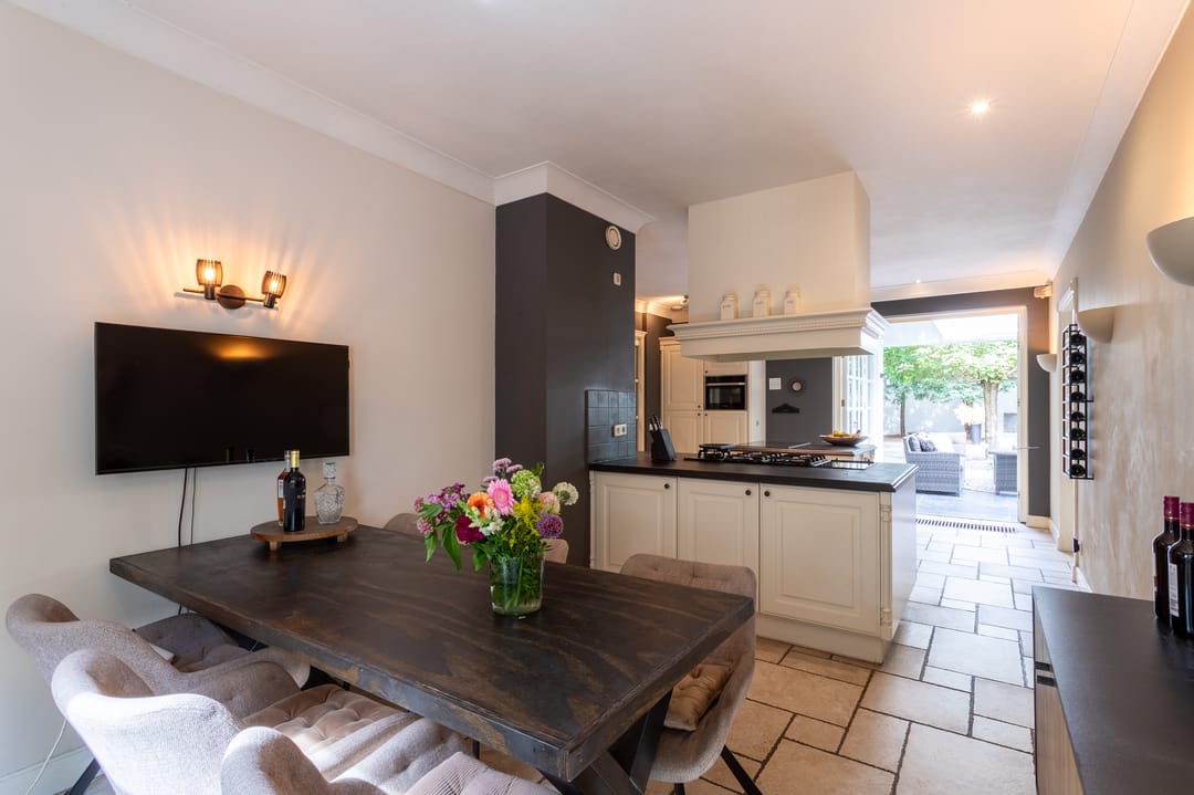 Foto 28 van Noord Parallelweg 24