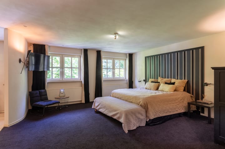 Foto 35 van Noord Parallelweg 24