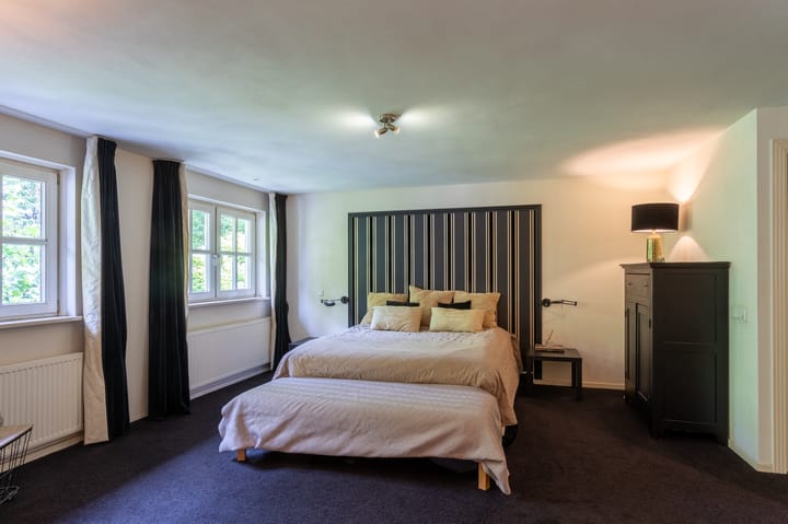 Foto 38 van Noord Parallelweg 24