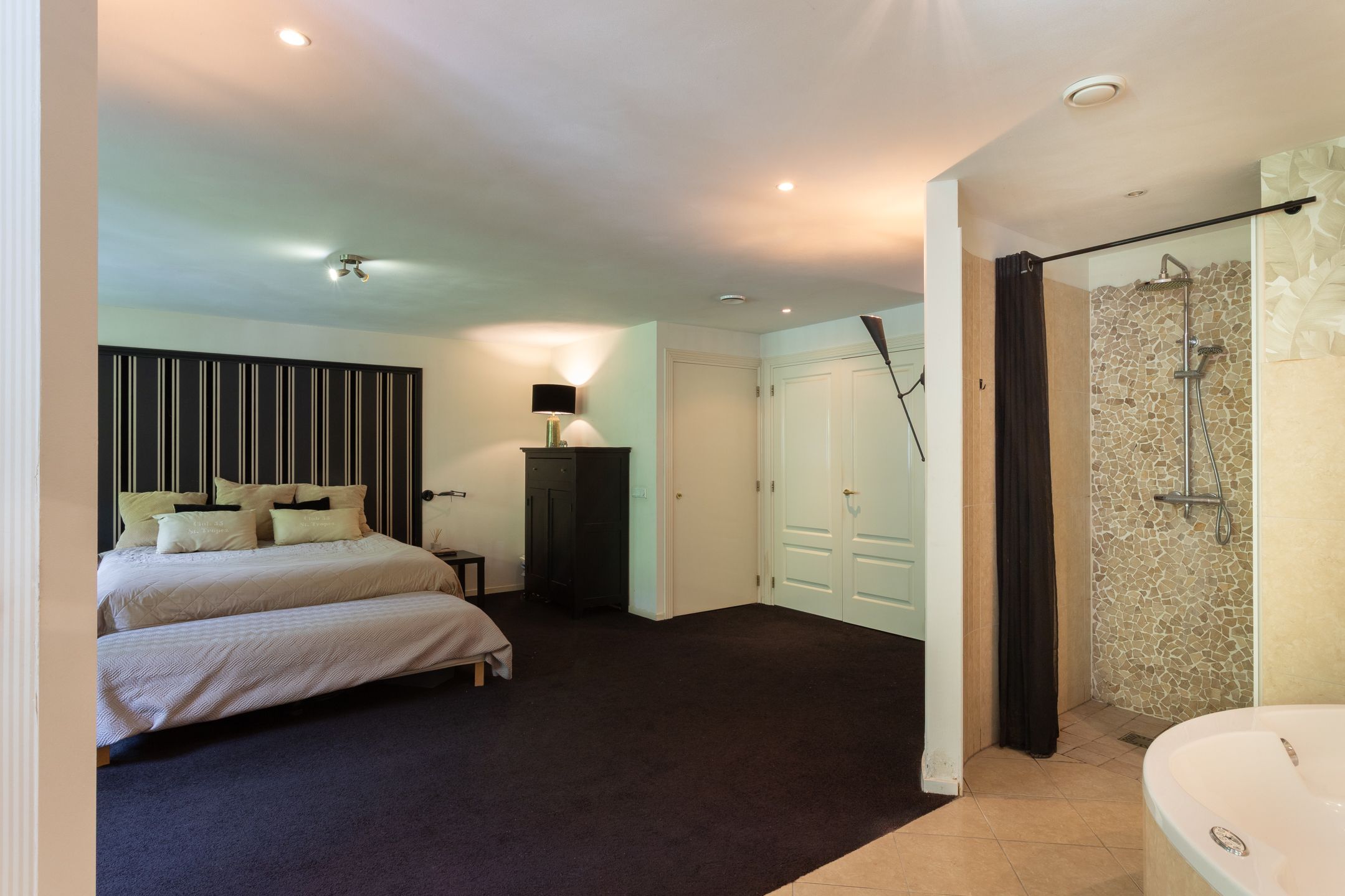 Foto 39 van Noord Parallelweg 24