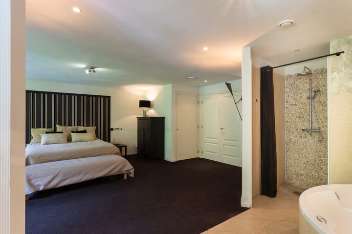 Foto 39 van Noord Parallelweg 24