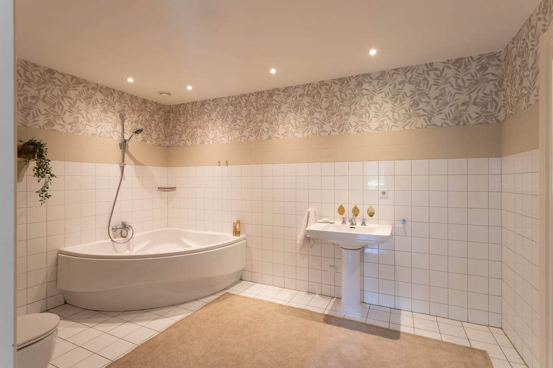 Foto 47 van Noord Parallelweg 24