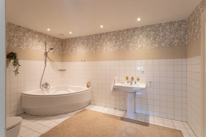 Foto 47 van Noord Parallelweg 24