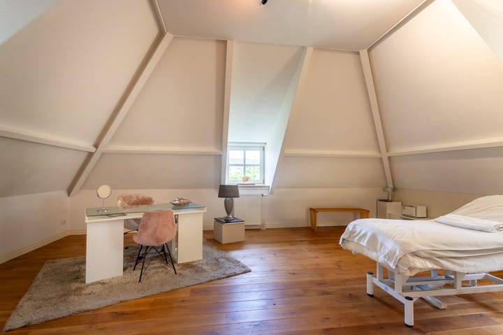 Foto 49 van Noord Parallelweg 24