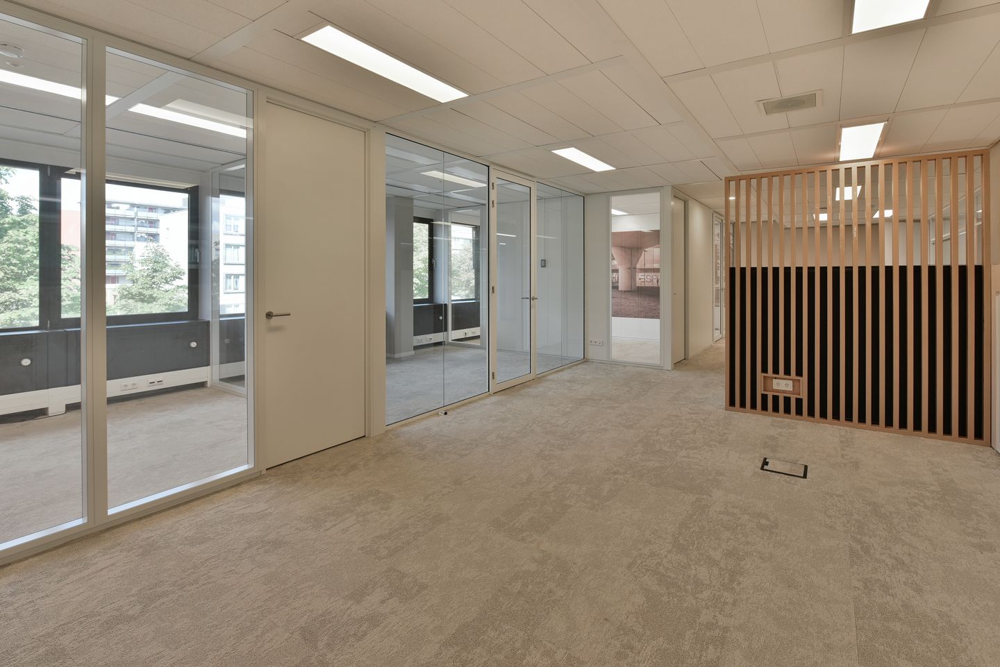 View photo 4 of Buitenveldertselaan 106