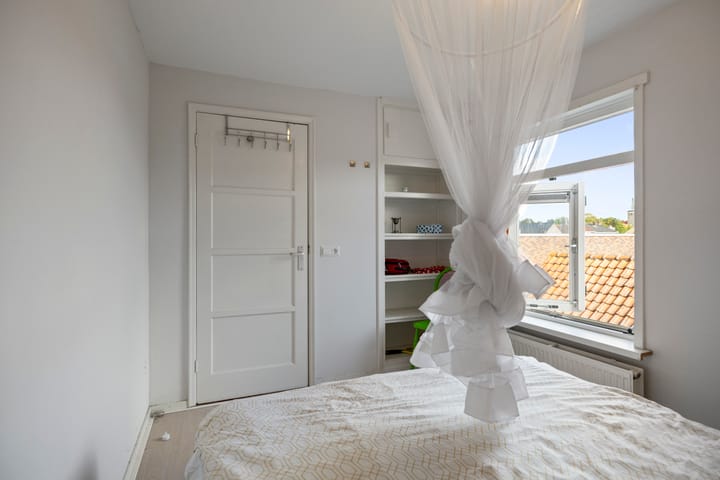 Foto 10 van Prof. Granpré Molièrestraat 8