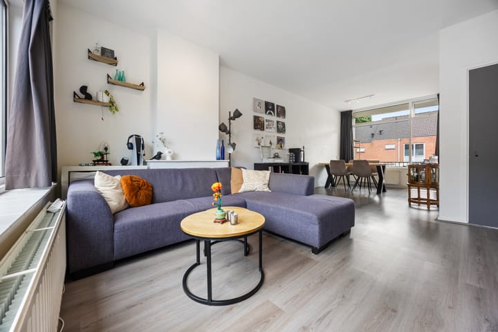 Foto 10 van Bloemerstraat 28