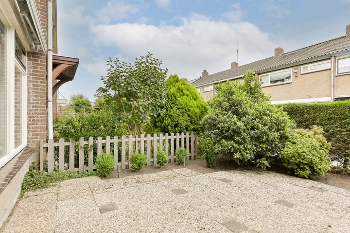 Photo 2 of Wilhelminalaan 12