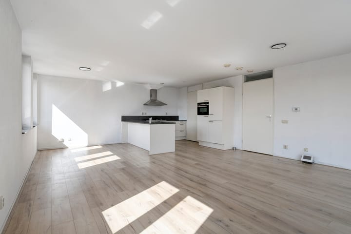 Photo 11 of Johan David Zocherstraat 80