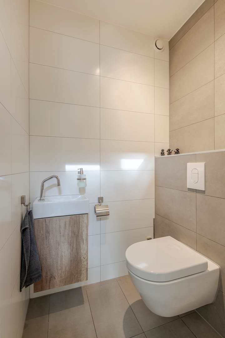 Foto 19 van Binnendamseweg 64-A