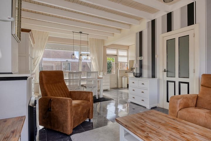 Photo 5 of Schokkerstraat 8