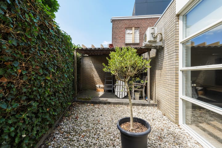 Photo 48 of Bredaseweg 248