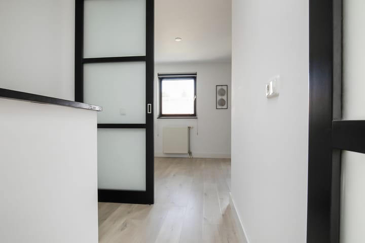 Foto 19 van Roosduinen 27