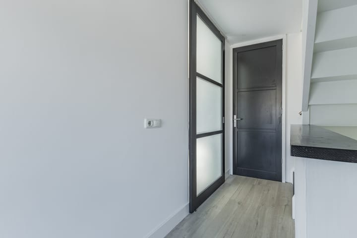 Foto 24 van Roosduinen 27