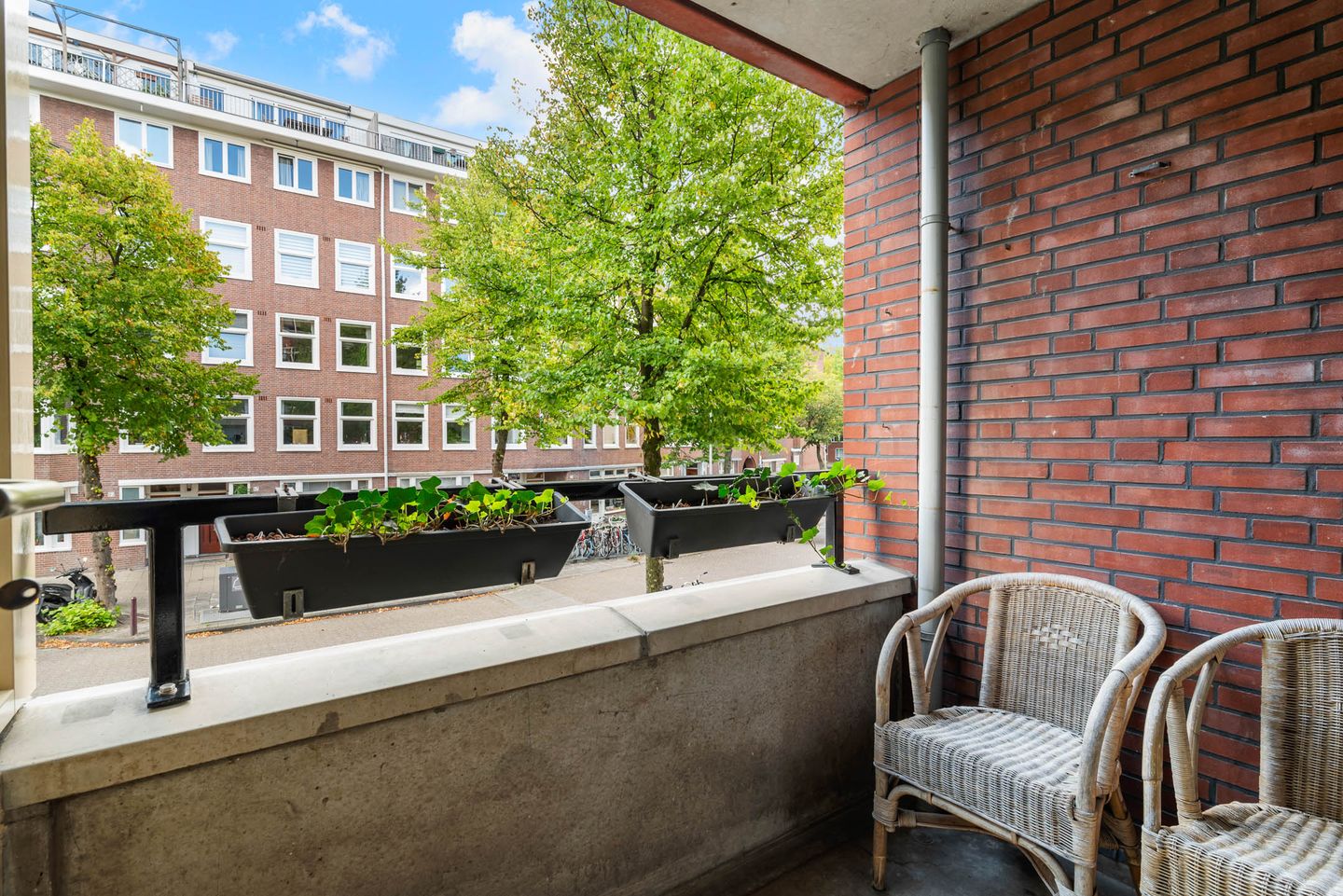 Photo 14 of Soembawastraat 98