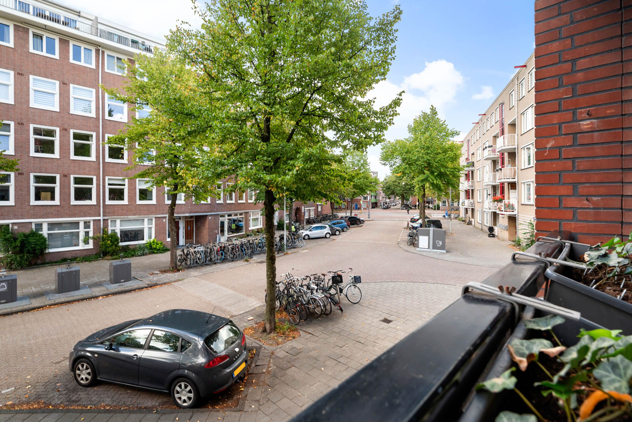 Photo 15 of Soembawastraat 98