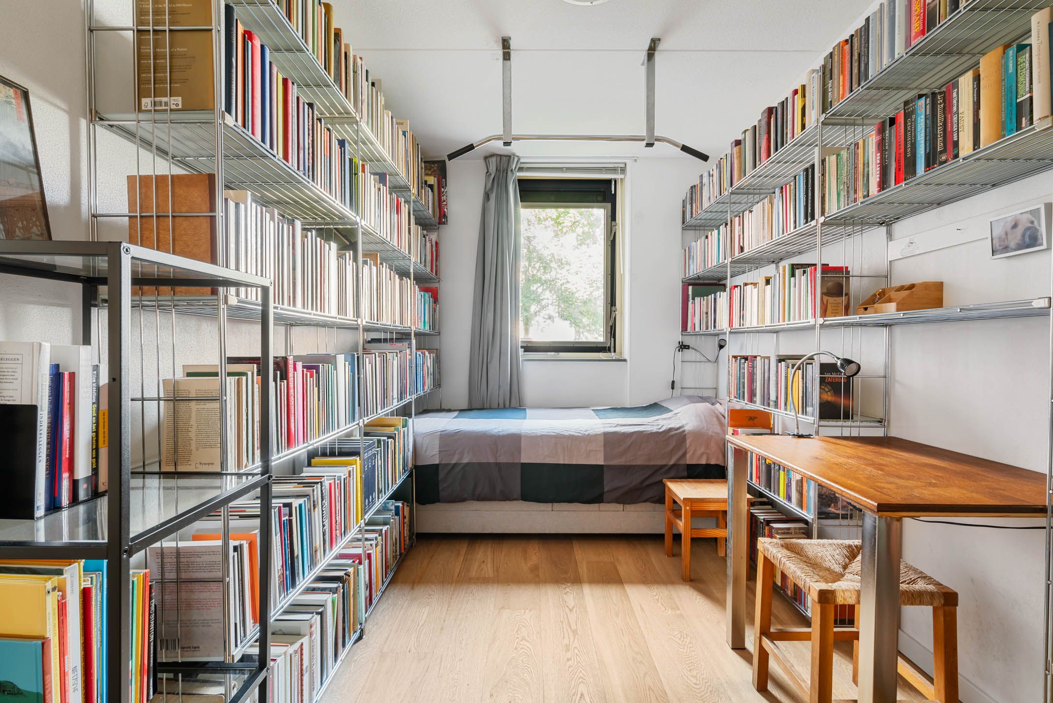 Photo 21 of Soembawastraat 98