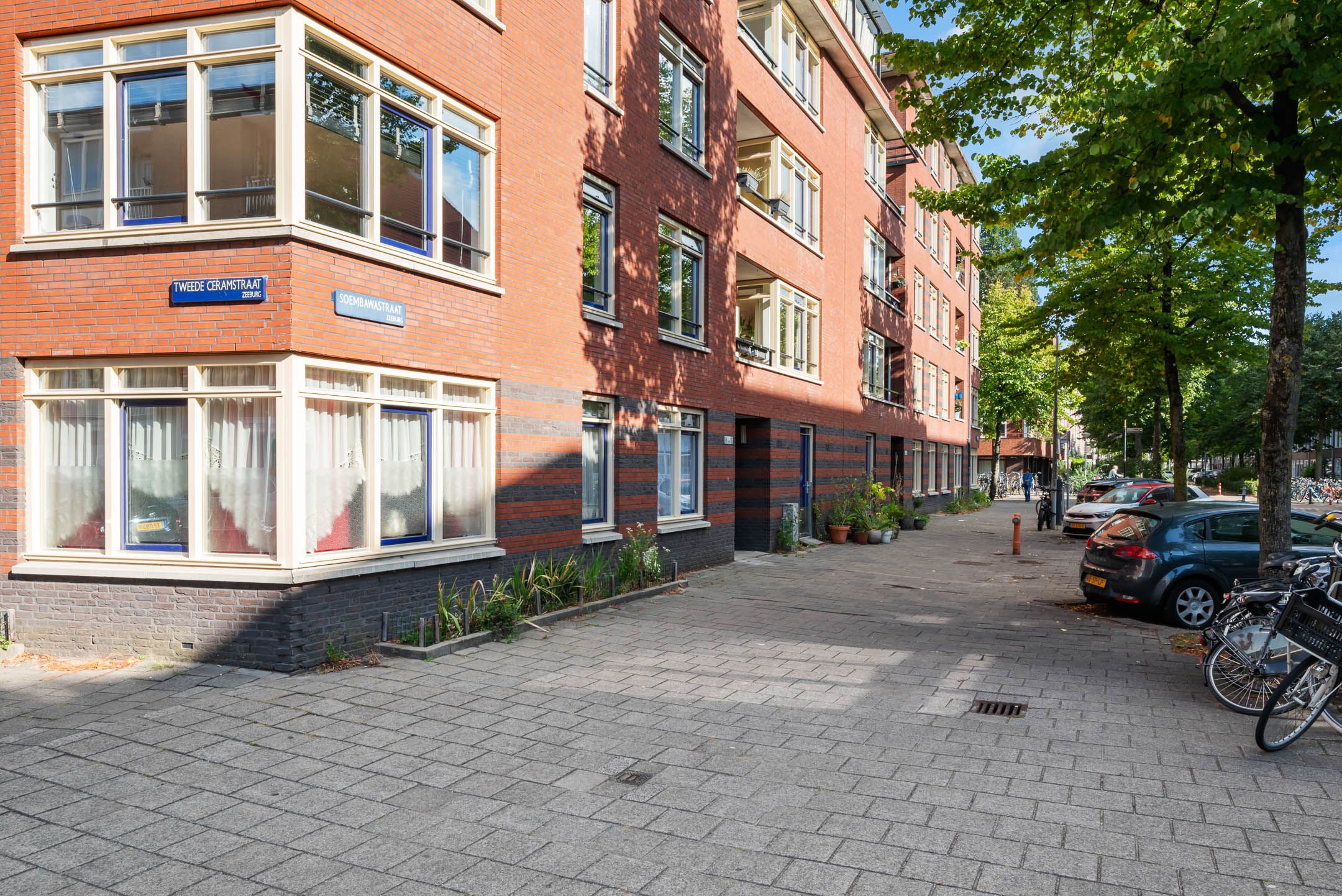 Photo 27 of Soembawastraat 98