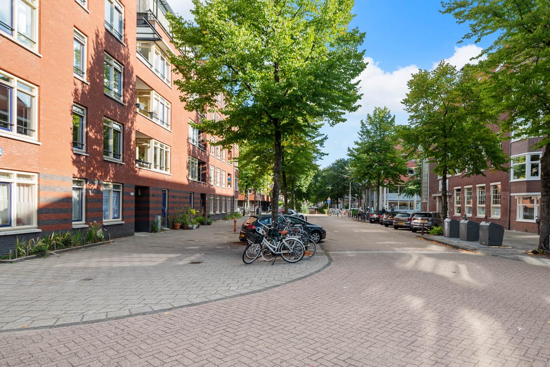 Photo 28 of Soembawastraat 98