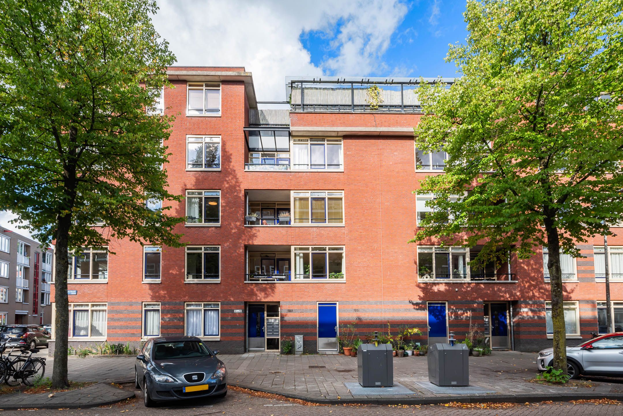 Photo 30 of Soembawastraat 98